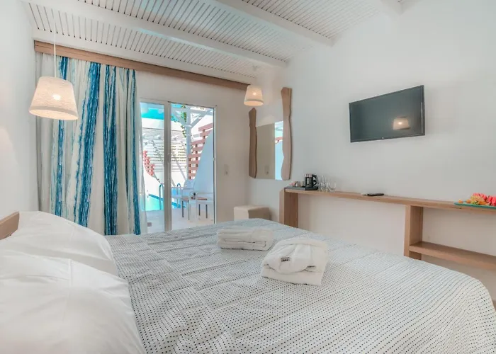 Aloe - Adults Only 4*